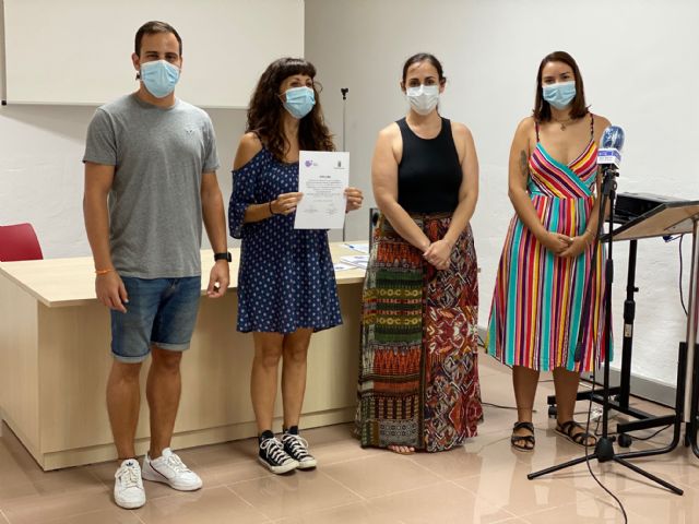 Formación para auxiliares del servicio de apoyo a cuidadores y terapias rehabilitadoras - 4, Foto 4