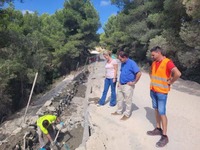 La Comunidad refuerza la protección contra los desprendimientos en la carretera que une los municipios de Bullas y Aledo - 1, Foto 1