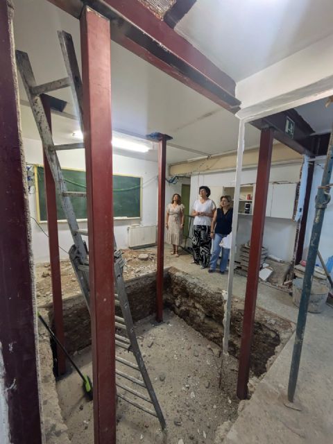 El Ayuntamiento de Puerto Lumbreras inicia las labores de instalación del ascensor en el antiguo Colegio Sagrado Corazón - 4, Foto 4