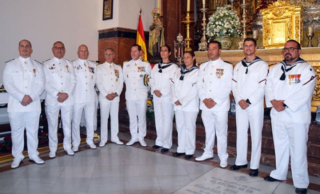 La Comandancia Naval de Sevilla rinde homenaje a su patrona en la sede de la Esperanza de Triana - 4, Foto 4