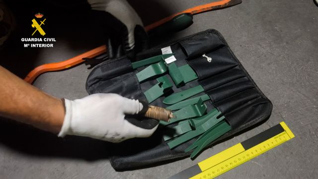 Cuatro detenidos por robar en domicilios de Alicante y Murcia mediante el método del hilo - 2, Foto 2