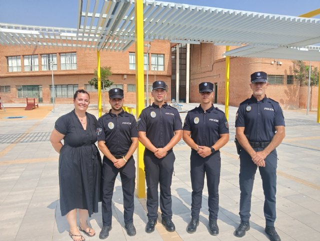 Tres nuevos agentes de Policía Local toman posesión en el Ayuntamiento de Alhama de Murcia Tres nuevos agentes de Policía Local toman posesión en el Ayuntamiento de Alhama de Murcia