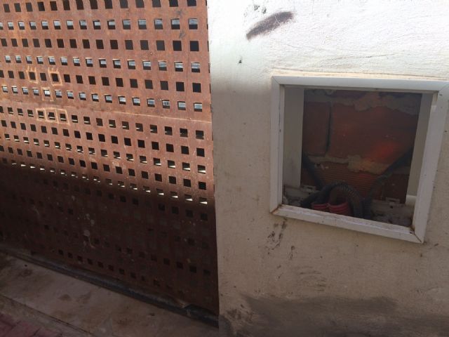 El PSOE denuncia el estado de abandono en el que se encuentra el local de la Asociación ASPROSOCU - 4, Foto 4