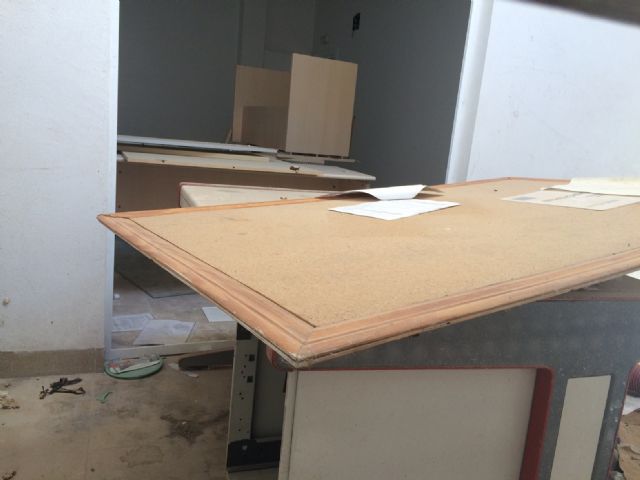 El PSOE denuncia el estado de abandono en el que se encuentra el local de la Asociación ASPROSOCU - 5, Foto 5