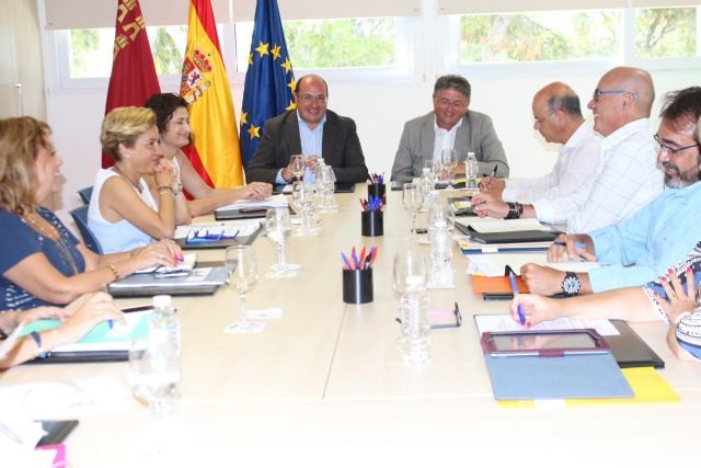 El Gobierno regional amplía a todo el año el Servicio Integral de Vigilancia en el Mar Menor para mejorar la calidad del agua - 1, Foto 1