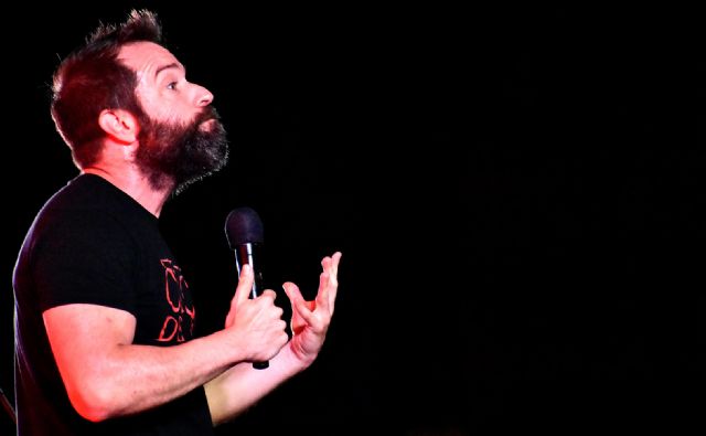 Calasparra entra en la recta final del Ciclo de Monólogos de Humor con el espectáculo MURCIANOS 2 - 2, Foto 2