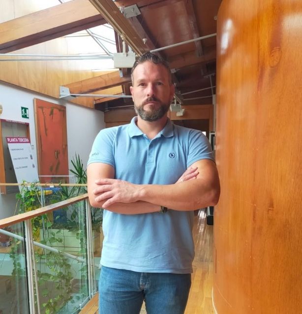 El GM VOX Lorca exige la expulsión inmediata del inmigrante subsahariano que amenaza con un hacha a vecinos del barrio San Cristóbal - 1, Foto 1