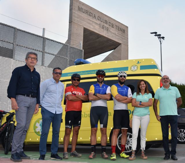 El RMCT 1919, con la iniciativa Pedales Solidarios a favor de la Fundación Ambulancia del Deseo - 1, Foto 1