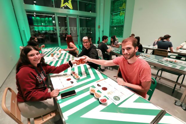 Humus de michirones con chorizo y ceviche de dorada, novedades en las visitas con cata a Estrella de Levante - 1, Foto 1