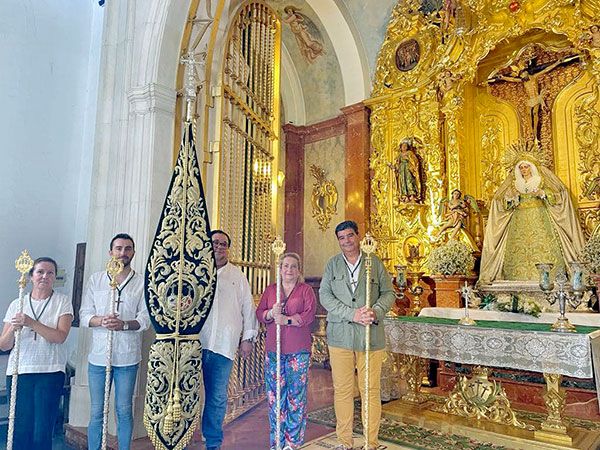 En la Real Ermita de San Gregorio de Osset de Alcalá del Río los peregrinos de San Benito saludaron a la corporación del Jueves Santo - 4, Foto 4