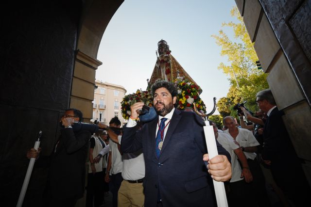 López Miras asiste a la recepción oficial de la patrona de Murcia, la Virgen de la Fuensanta - 1, Foto 1