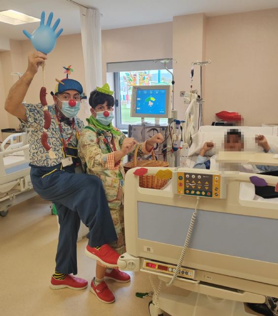 Cerca de 4.000 pacientes pediátricos se benefician cada año de la asistencia terapéutica de los 'payasos de hospital' - 1, Foto 1