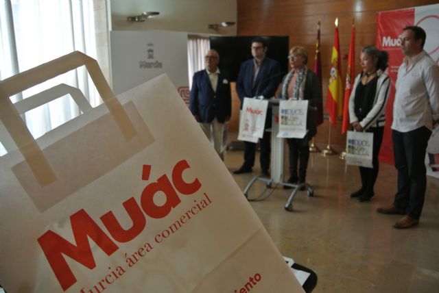 122 comercios ofrecerán descuentos de hasta el 70% en la IX Feria Outlet que se instala el próximo jueves en Alfonso X y Santo Domingo - 2, Foto 2