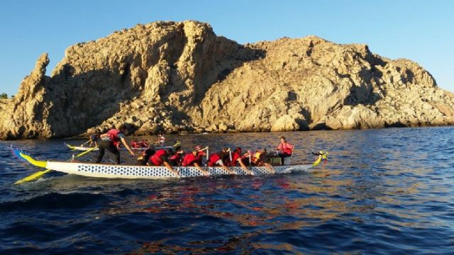 Club Náutico de Águilas en apoyo a la lucha Contra el Cáncer de Mama, con el evento de Dragón Boat en el programa Octubre Joven - 4, Foto 4