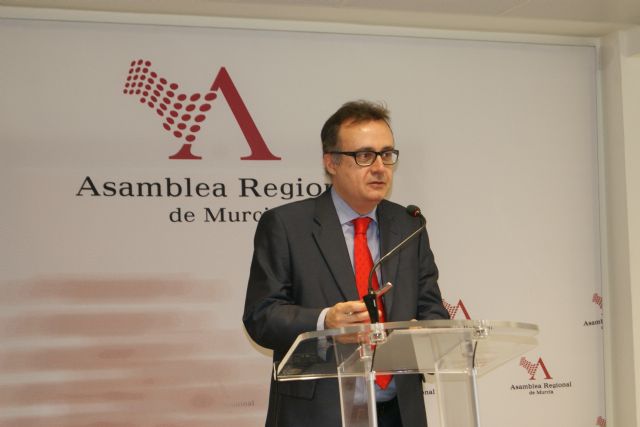 El PSOE califica de hipócrita y nuevo paripé el techo de gasto presentado por el consejero en la Asamblea - 1, Foto 1