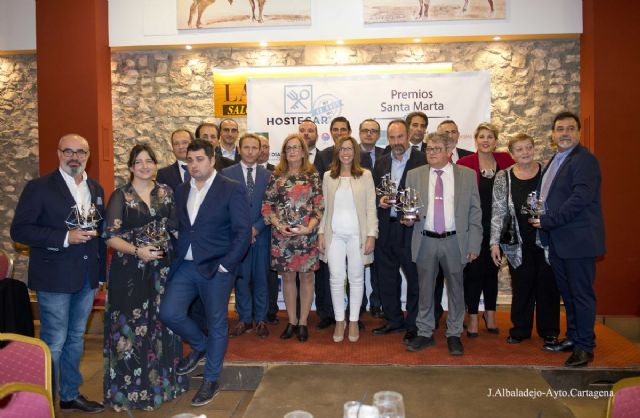 Hostecar reconoce la labor de hosteleros y personalidades con los premios Santa Marta - 1, Foto 1