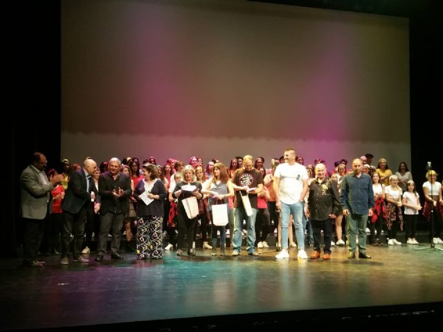 El auditorio se llena con el musical rock giner - 1, Foto 1