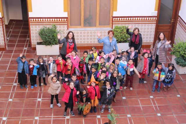 Alumnos del Colegio Nuestra Señora de la Asunción visitan el Ayuntamiento de Jumilla - 1, Foto 1