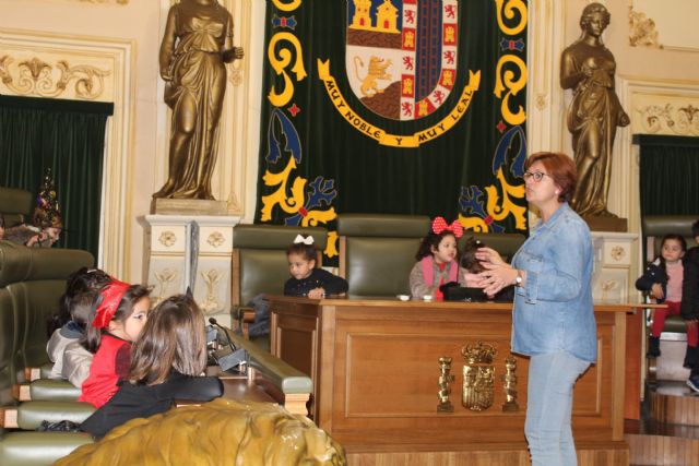 Alumnos del Colegio Nuestra Señora de la Asunción visitan el Ayuntamiento de Jumilla - 3, Foto 3