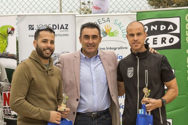 Más de un centenar de deportistas disputaron el I Torneo de Padel Onda Cero - 1, Foto 1