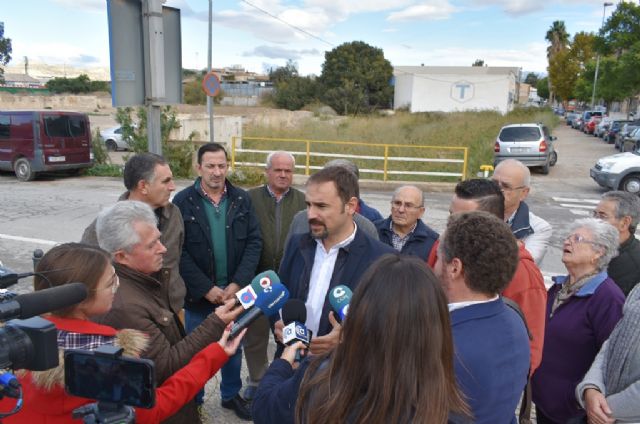 Mateos exige el acondicionamiento de la rambla de Los Arcos y la renovación del sistema de saneamiento aprovechando la remodelación de carretera de Caravaca - 2, Foto 2