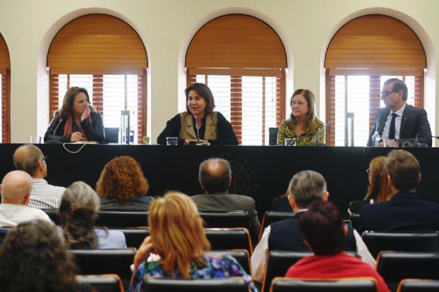 La directora de la ANECA visita la Universidad de Murcia para abordar los cambios en la evaluación de la calidad tras la implantación de la LOSU - 1, Foto 1