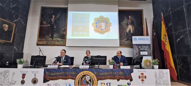 Más de 850 alumnos de Secundaria y FP participan este curso en el programa 'El Fiscal contigo' - 1, Foto 1