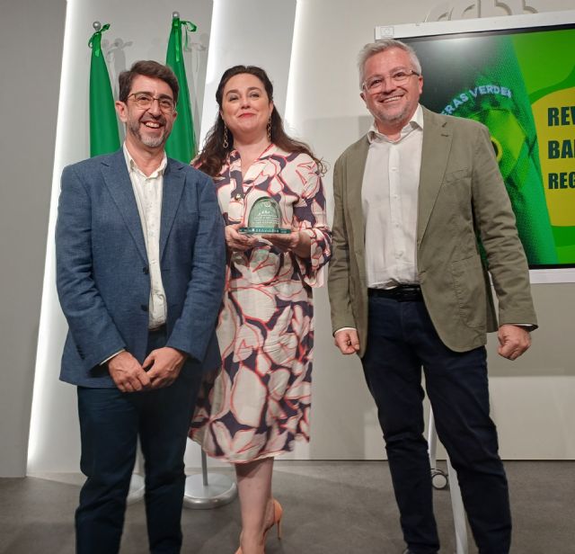 La Región refuerza su liderazgo en sostenibilidad costera y economía circular con la implicación del sector hostelero - 2, Foto 2