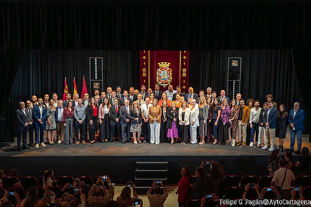 Toma de posesión de nuevos funcionarios en el Ayuntamiento de Cartagena - 1, Foto 1