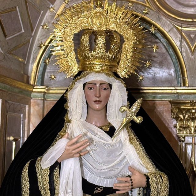 Alcalá del Río rinde homenaje a los fieles difuntos con la Virgen de la Esperanza vestida de luto en Alcalá del Río - 2, Foto 2