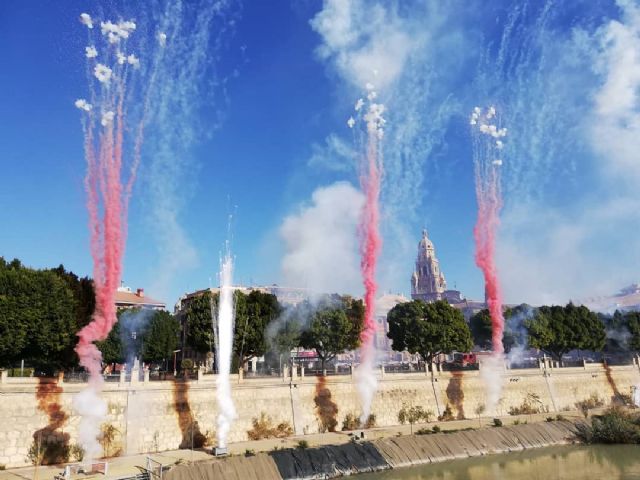 Murcia despide el año 2020 y da la bienvenida al 2021 con el mayor disparo pirotécnico lineal realizado en el municipio - 1, Foto 1