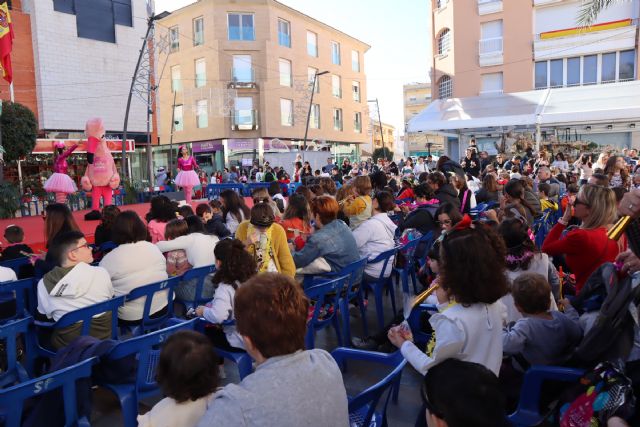 Los niños pinatarenses despiden el año con Mingo - 2, Foto 2