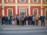 Ms de 25 alcaldes de la Regin de Murcia y Almera se concentran para reivindicar al Gobierno de Espaa la puesta en marcha de lnea ferroviaria entre Murcia, Lorca y Almera