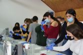 Estudiantes de bachillerato descubren las plantas transgnicas, la gallina murciana y los sensores agroclimticos