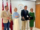El Ayuntamiento de Lorca reconoce a dos ilustres lorquinos y al Paso Morado con sendas denominaciones de enclaves destacados de la ciudad