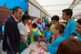 Cerca de 2.300 alumnos muestran los productos elaborados en sus cooperativas escolares en el 'Mini Market 2016'