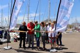 La portavoz del Gobierno regional inaugura la X Regata Solidaria Carburo de Plata