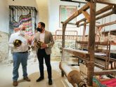 La Casa del Artesano de Lorca acoge dos cursos gratuitos, uno de tejedor de jarapas y otro de tocados y complementos