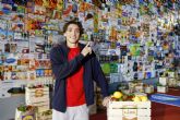 'El salto del ano': Armand Duplantis supera una pared de 5,50 metros de productos de Lidl