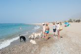 La playa de las Moreras se convierte en la primera playa canina de España en conseguir la bandera Q de Calidad Tur�stica
