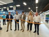 Superdumbo abre su primer supermercado en Molina de Segura, generando 36 puestos de trabajo locales