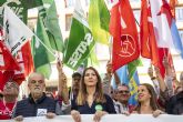 Multitudinaria manifestacin frente al Ministerio de Sanidad, en Madrid