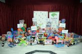 Colaboración de Fundación Unicaja y Ateneo hispalense para repartir juguetes a menores en riesgo de exclusión social