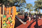 El Ayuntamiento remodela los juegos infantiles del jardín de La Salud tras los actos vandálicos sufridos