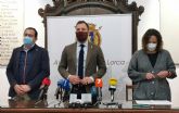 El Ayuntamiento de Lorca se personará en la investigación del 'asalto violento' al Pleno realizado por un grupo de manifestantes del sector porcino