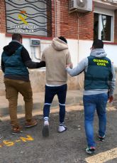 La Guardia Civil detiene a dos jóvenes por robar en dos establecimientos de Ramonete y Cañada Gallego