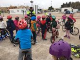 Alumnos del CEIP El Recuerdo  practican la Seguridad Vial con la ayuda de la Polica Local