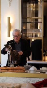 Robert de Niro disfruta del Jamn de Bellota 100% Ibrico Cinco Jotas en la cena histrica con el men ms caro del mundo