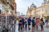 Los comercios de Cartagena sacan sus escaparates a la calle este fin de semana