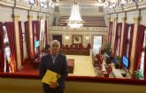 El candidato a la Alcalda de Murcia por Somos Regin asiste al pleno del Ayuntamiento, acompañando a los vecinos y a distintos colectivos ciudadanos